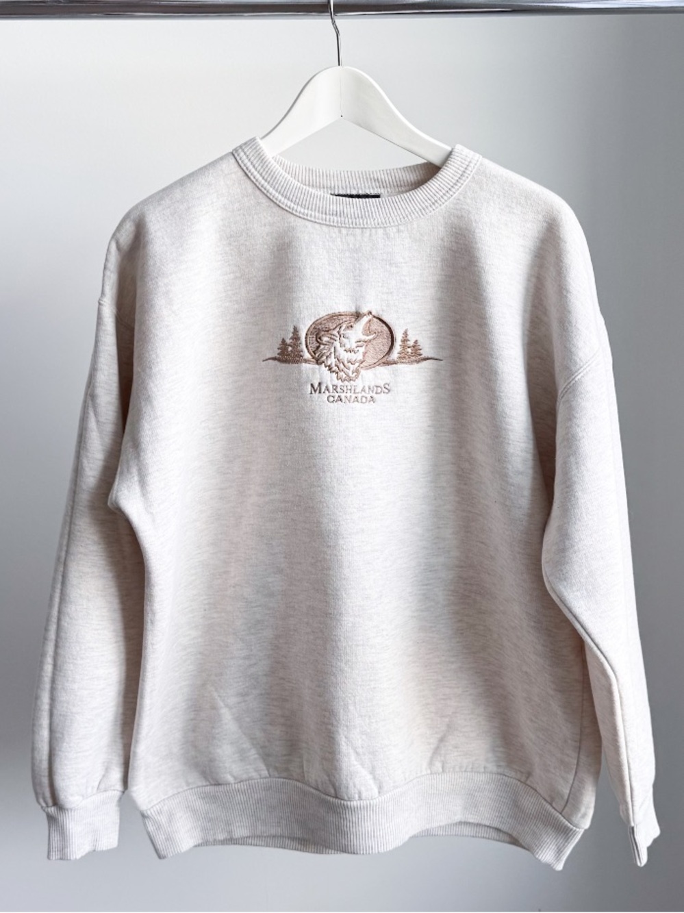 Vtg Marshlands Canada Embroidered Wolf Sweatshirt M Grey Oatmeal Oversized